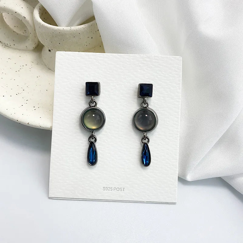 Hb682f870f80f421db982d976b1824786z